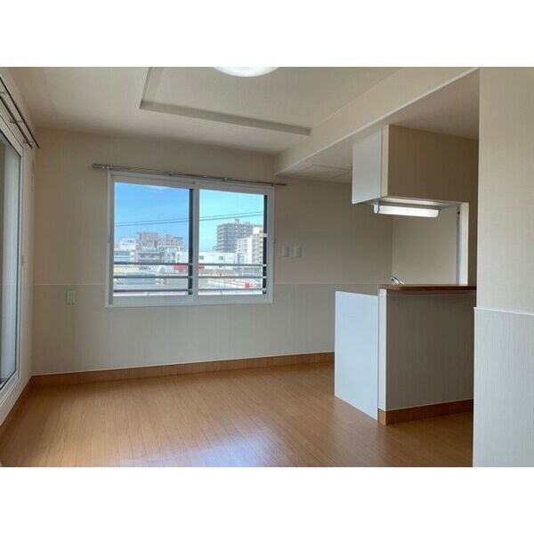 居室・リビング　リビング