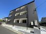 大和小泉駅より徒歩9分 築1年6ヶ月 3階建の賃貸物件