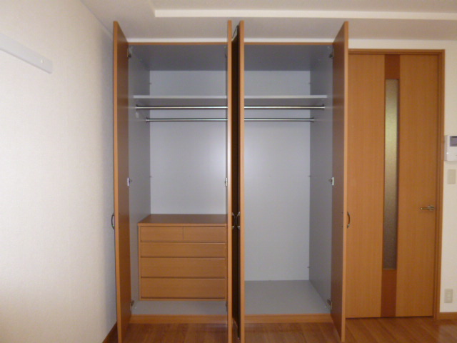 収納　クローゼット