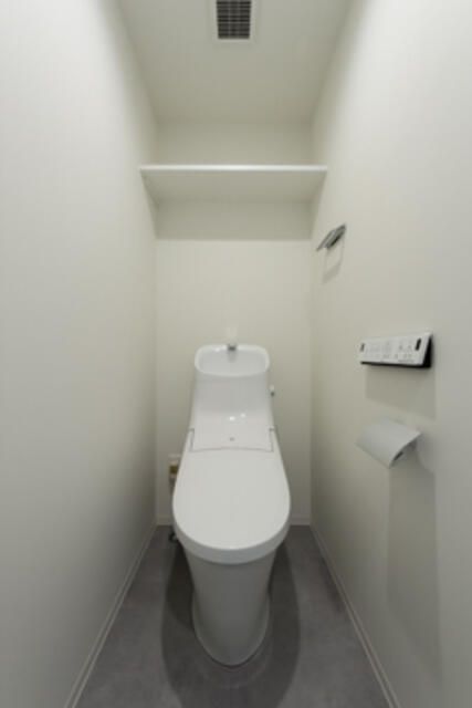 トイレ　同タイプ部屋　参考写真です