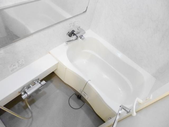 バス・シャワールーム　★ゆったりめのバスルーム★