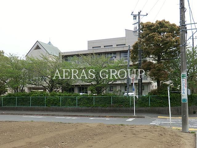 中学校　厚木市立睦合東中学校（中学校）まで647m