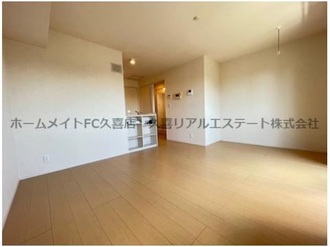 居室・リビング　同建物別号室