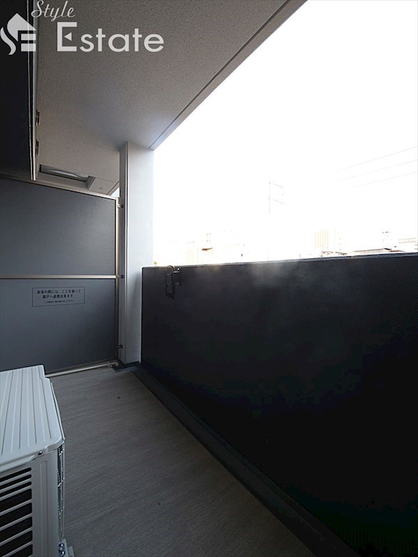 バルコニー　バルコニー