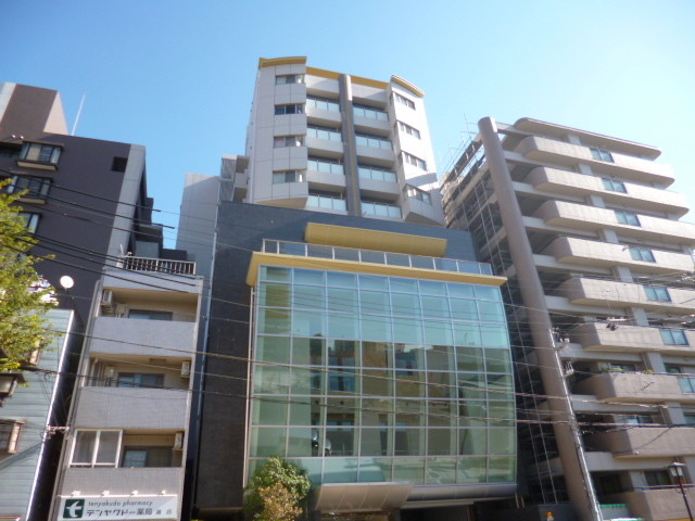 建物外観　朝の「あと１分・・」を叶えます。駅徒歩１分