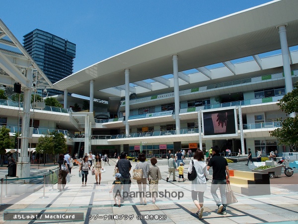 コンビニ　ファミリーマートなわてや八丁畷店（コンビニ）まで831m