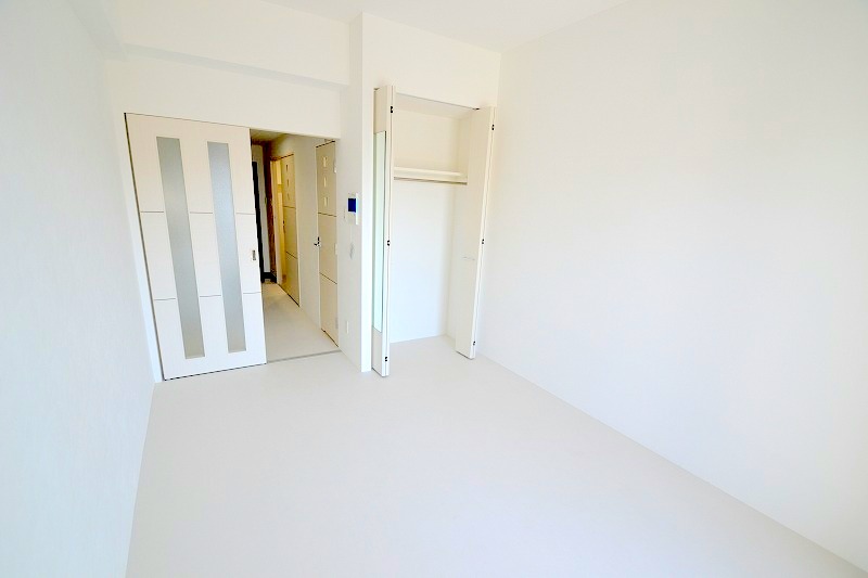 居室・リビング　きれいな室内、ぜひご内覧ください。