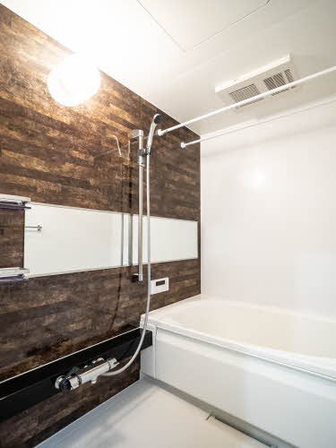 バス・シャワールーム