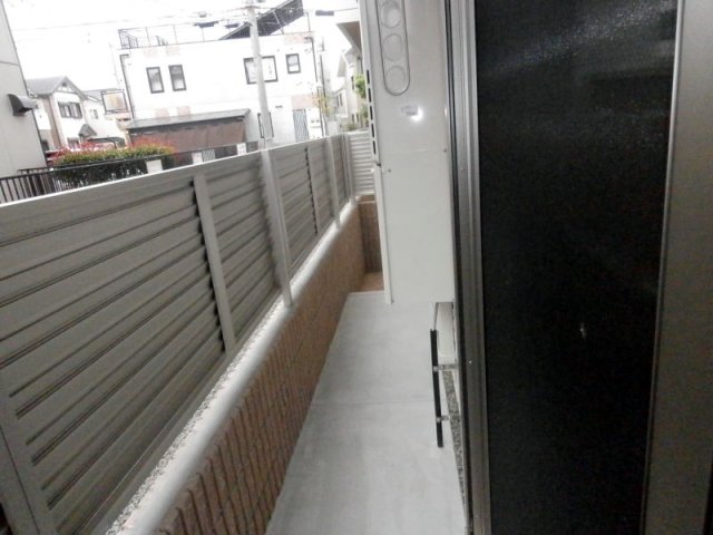 バルコニー　テラス