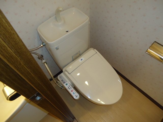 トイレ　シャワー付トイレ