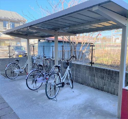 その他共有部分　屋根付き駐輪場