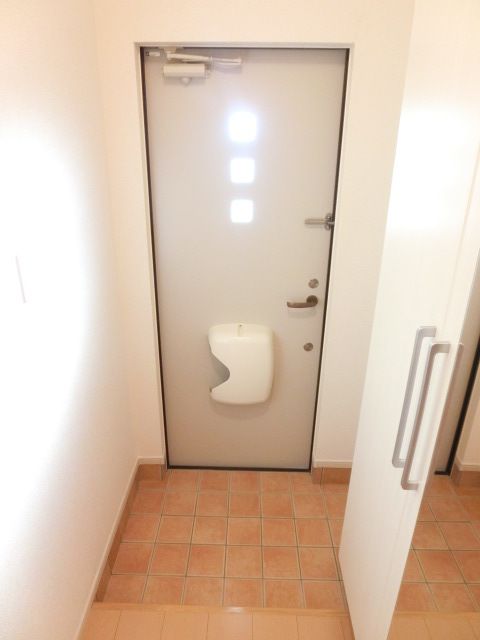 玄関　シューズボックス付き玄関