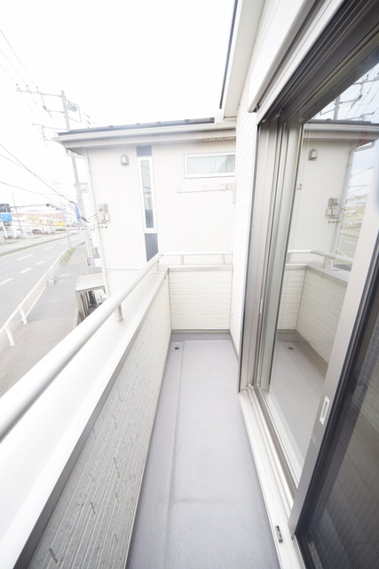 バルコニー　～洗濯物干さなきゃ～