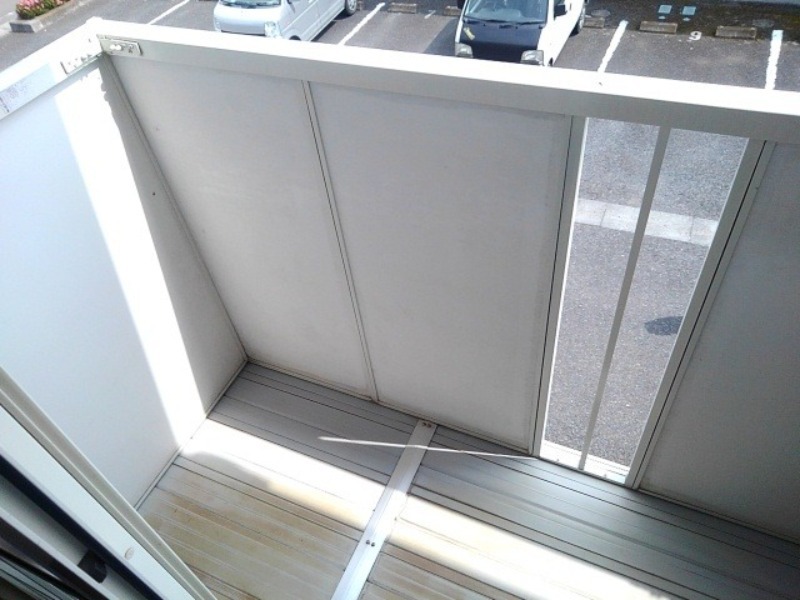 バルコニー　図面と現状に相違がある場合には現状を優先