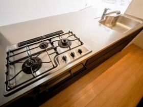 キッチン　※別部屋写真参照