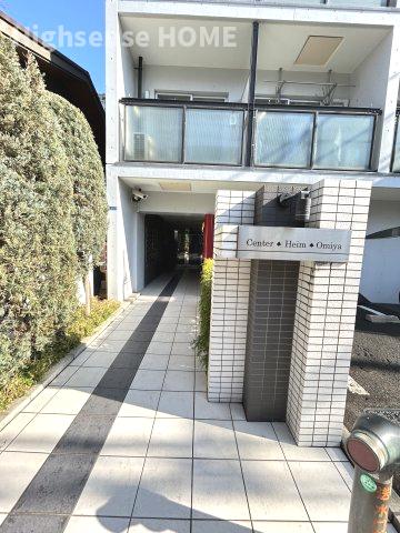 エントランス　ゆとりのあるエントランスです