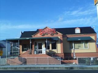 飲食店　デニーズ宝塚店（飲食店）まで776m