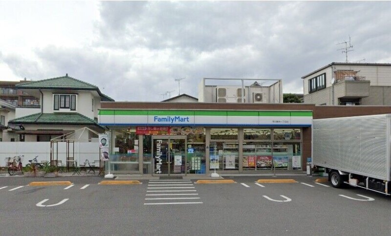 コンビニ　ファミリーマート市川新井一丁目店（コンビニ）まで374m
