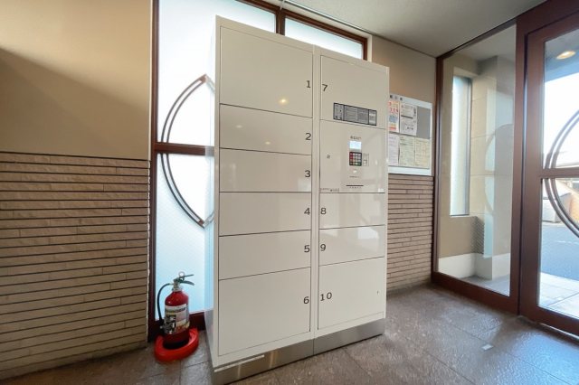 エントランス　便利な宅配BOX★