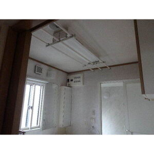 その他設備　1F　室内物干し