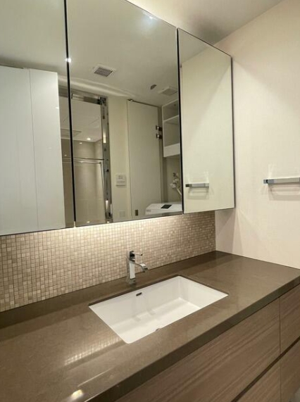 洗面設備　別部屋参考写真