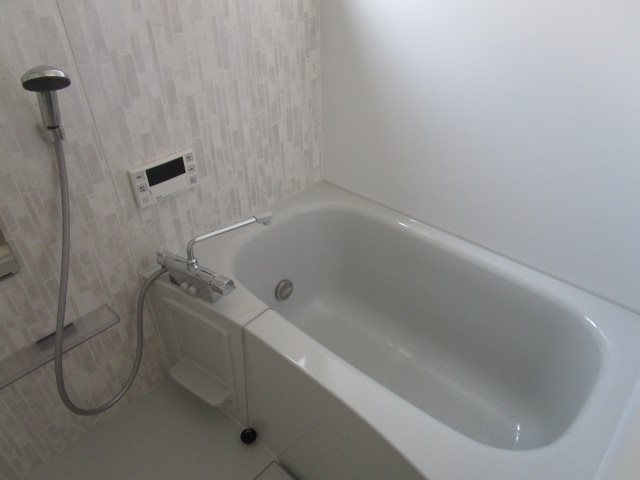 バス・シャワールーム　画像は103号室です（参考）