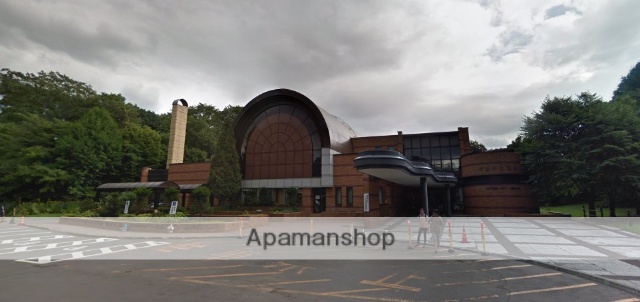 図書館　市立図書館（図書館）まで1367m