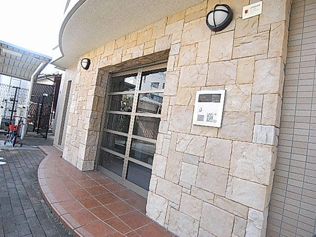 エントランス　エントランス