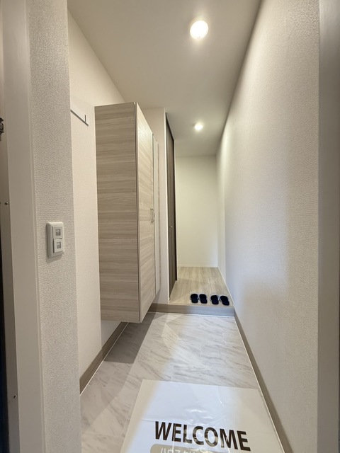 玄関　同施工会社参考写真です