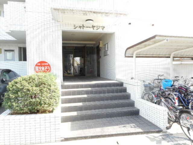 エントランス　エントランス