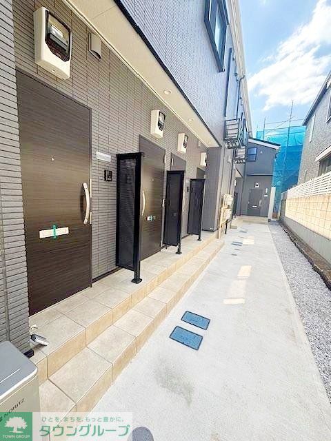エントランス　駐車場