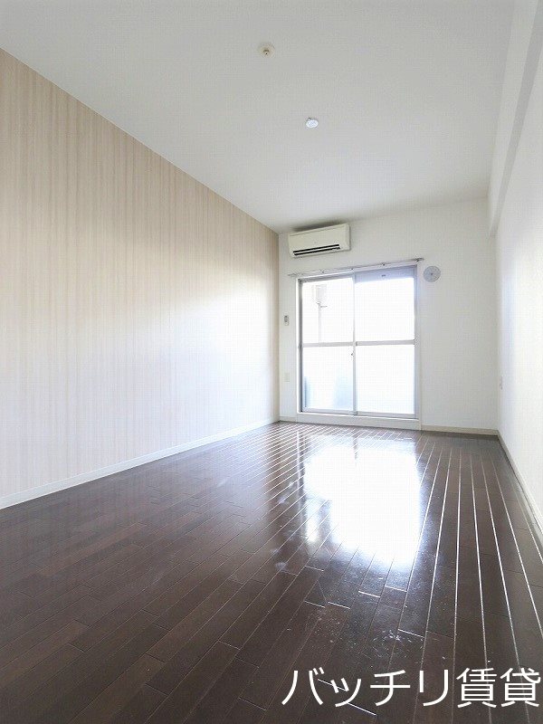 バルコニー　類似写真使用のため、現状優先。