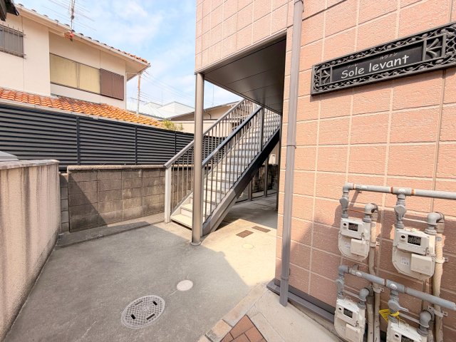 エントランス　綺麗なエントランスです。