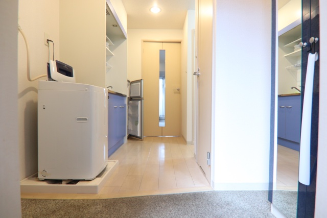 玄関　※別室の参考写真の為、現況優先です。