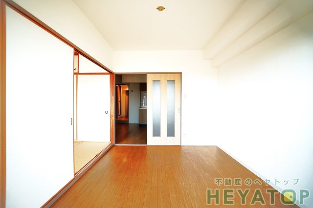 居室・リビング　洋室６帖（同仕様写真）