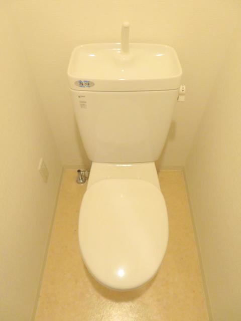 トイレ　※同タイプ部屋写真