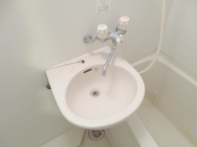 洗面設備　※同タイプ部屋写真