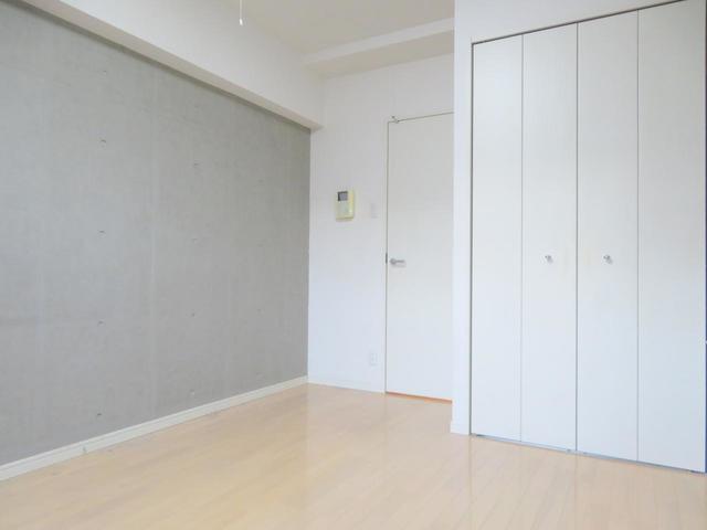 居室・リビング　※同タイプ部屋写真