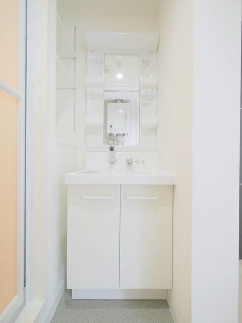 洗面設備　シャンプードレッサーです☆