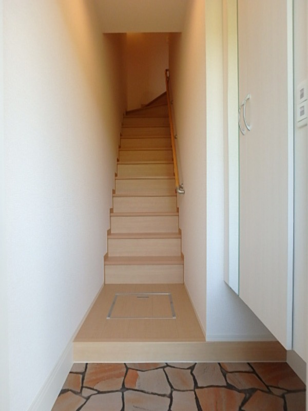 玄関　図面と現状に相違がある場合には現状を優先