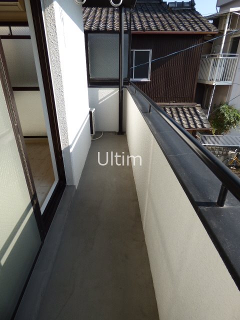 バルコニー　同タイプの別部屋のお写真です。