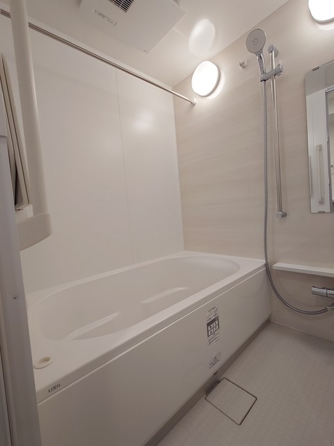 バス・シャワールーム　※写真は同タイプ住戸です。