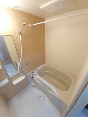 バス・シャワールーム　きれいなお風呂です