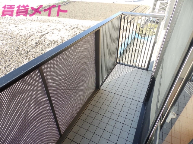 バルコニー　同物件別室写真反転