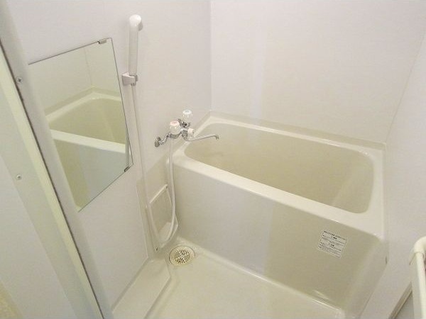 バス・シャワールーム　ゆったり過ごせるお風呂