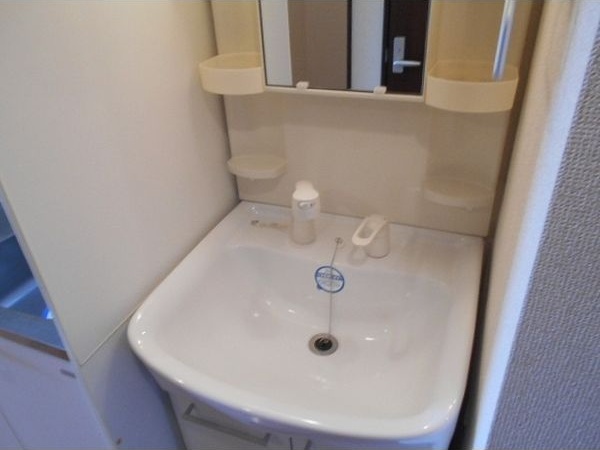 洗面設備　使いやすい独立洗面台