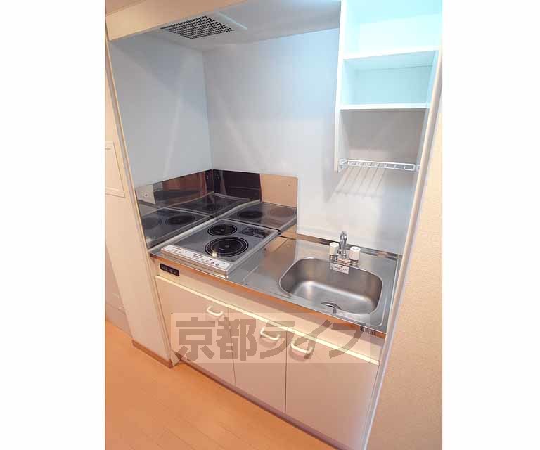 キッチン　２口コンロ付きのシステムキッチン・