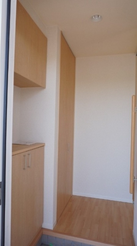 玄関　図面と現状に相違がある場合には現状を優先