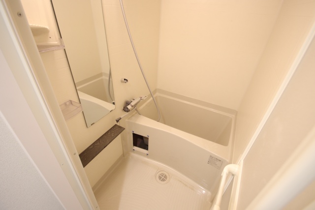 バス・シャワールーム　※別室の参考写真の為、現況優先です。