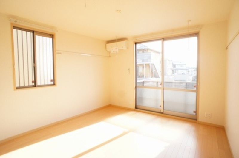 居室・リビング　図面と現状に相違がある場合には現状を優先